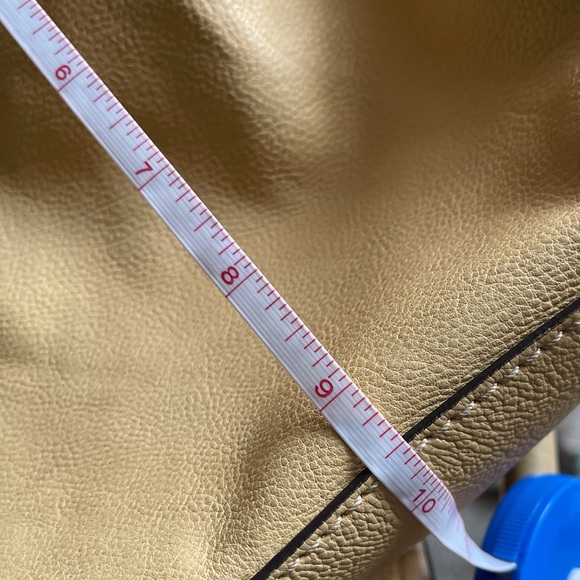 CHLOE Elsie Shoulder Bag in Leather with Gold Tone Turn Lock and Hardware - Picture 14 of 16